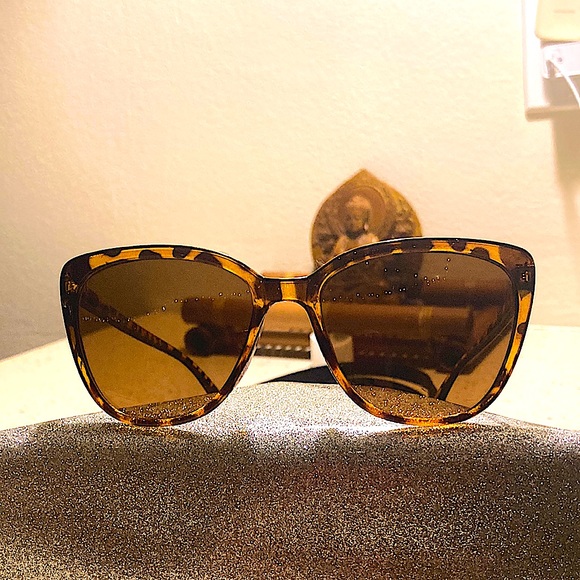 😎 NEW Tortoise Shell Shades - Picture 2 of 5